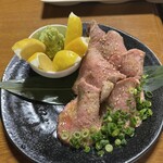 炭火焼肉 勇 立町本店 - 