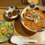 Coco-Nuts Fukuoka Cafe & Dining - 