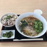 麺屋桃太郎 - 醤油ラーメン・ミニチャーシュー丼セット　2023/12/1