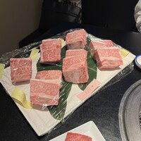 焼肉専科 肉の切り方 日本橋本店 - 