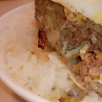 とんきん - ハンバーグ断面