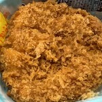 三谷牛肉店 - カツアップ。下味は薄め。