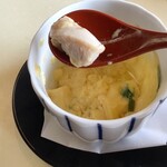 ガーデンレストラン 人形町 今半 - 料理 2.茶碗蒸しの鶏肉