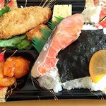 ダイイチ - 料理写真:のり弁当のぉ～蓋開けてだぁ～♪