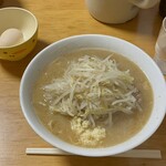 もみじ屋 - ミニラーメン(ニンニク少し野菜)