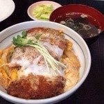 Miyakoya - 新メニューのカツ丼を試す…