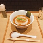 ニッポン ラーメン 凛 トウキョウ - 醤油らぁめん、1,300円。