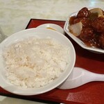 中華料理 八幡 - 肉団子定食