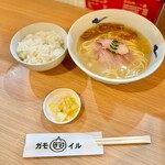 RAMEN ガモウスマイル - 