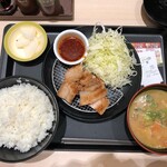 Matsunoya - タイ ムートート“タイ風豚バラ唐揚げ”定食 