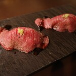 焼肉DINING BULLS - 始まりの肉寿司
