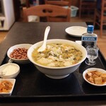 本格湖南料理 李厨 - 酸菜魚米粉