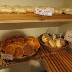 SUMOMO BAKERY - 店内➃