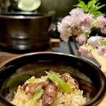 yakinikuhambee - はんべゑ特選おまかせコース・ホタルイカの炊き込み土鍋ご飯