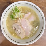 ハレとケ RAMEN RESTAURANT - 牡蠣鶏そば 950円 手揉み麺