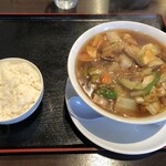 Chinese Restaurant HACHI - ご飯大¥330  五目あんかけつゆそば¥980