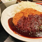 鍛冶屋 文蔵 - 特大メンチカツ定食(日替わり)