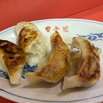 寳華園 - 餃子４個@330円