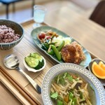 cafe&co-create 月と星と - 水曜日　『すーぷ日和』　ランチ　11:00〜16:00
