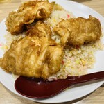 ラーメン中華食堂 新世 - チキンチャーハン。税込1,067円。