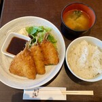 飯と酒　かど福 - 大アジフライ定食（３枚）