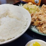 家食屋 ほんてん - 鳥からあげ定食