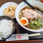 麺屋 BrotheR - 濃混醤油ラーメンらーめん(850円)の麺大盛り(130円)、とり天とご飯のセット(350円)