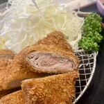 とんかつ 川久 - 中はピンク