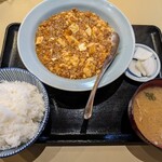 大衆中華 モアイ食堂 - 麻婆豆腐定食 ごはん大盛