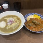 ヌードル＆スパイスカレー 今日の1番 - 朝限定セット(かけそば＋本日のカレー) ¥1,000-(税込)※カレーはサバトマクリーム