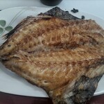 四日市ヒモノ食堂 - 大きな赤魚のひものでした。