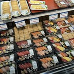 くら天然魚市場 - お寿司も豊富！