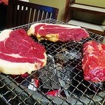 しのはら - 1月焼き物　ヒグマのヒレ、しんたま