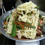 韓国料理あん - プデチゲ鍋￥1800