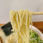 日吉　九州らーめん 八重原 - 麺