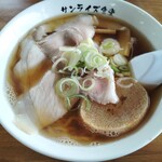 マルミ・サンライズ食堂 - 津軽ラーメン 730円