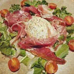 ◆Capri-style buffalo mozzarella, Prosciutto, and arugula shipped directly from Italy