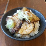 Memba Karasaki Shouten - チャーシュー丼