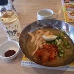 ガスト - 海老と蒸し鶏のコク旨冷麺