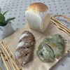 DRAGONE - 幻の食パン　全粒粉くるみレーズンパン　抹茶とあんこのクロワッサン