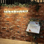 BRICKS STUDIO - 