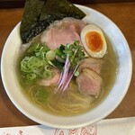 Medika Soba Kingyo - 特中華塩煮干しラーメン