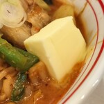蒙古タンメン中本 - トッピングバター