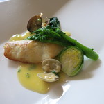 レストラン 西洋堂 - 本日の魚料理　鮃のポワレ　浅利ソース