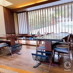 沢のそば 灯 - テーブル席