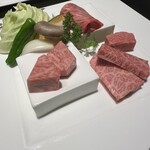 仙台牛焼肉 花牛 - 