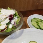 キッチン ブルー グローブ - サラダ、お新香のアップ