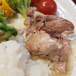キッチン ブルー グローブ - ２つ目のポシェ、骨付きなので肉は小ぶり