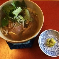 ろあん松田 篠山店 - コース②番目の蕎麦　鴨汁蕎麦（※要追加料金）いわゆる醤油のつけ汁ではなく、関西風で絶品（蕎麦は少し太め）