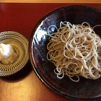 ろあん松田 篠山店 - コース3番目の蕎麦　荒挽き蕎麦（からみ大根　※とろろと選択可）